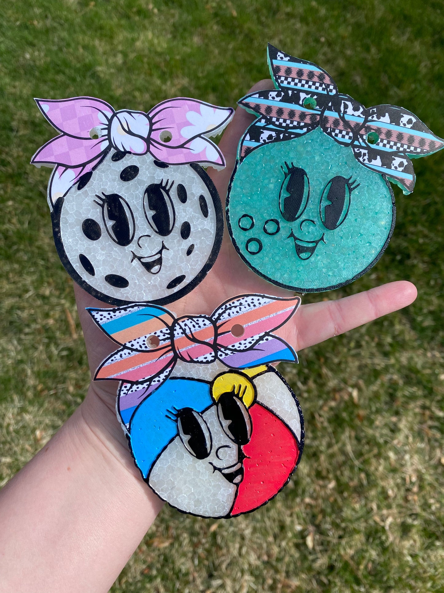 retail by hales bow for sports balls (cardstock)