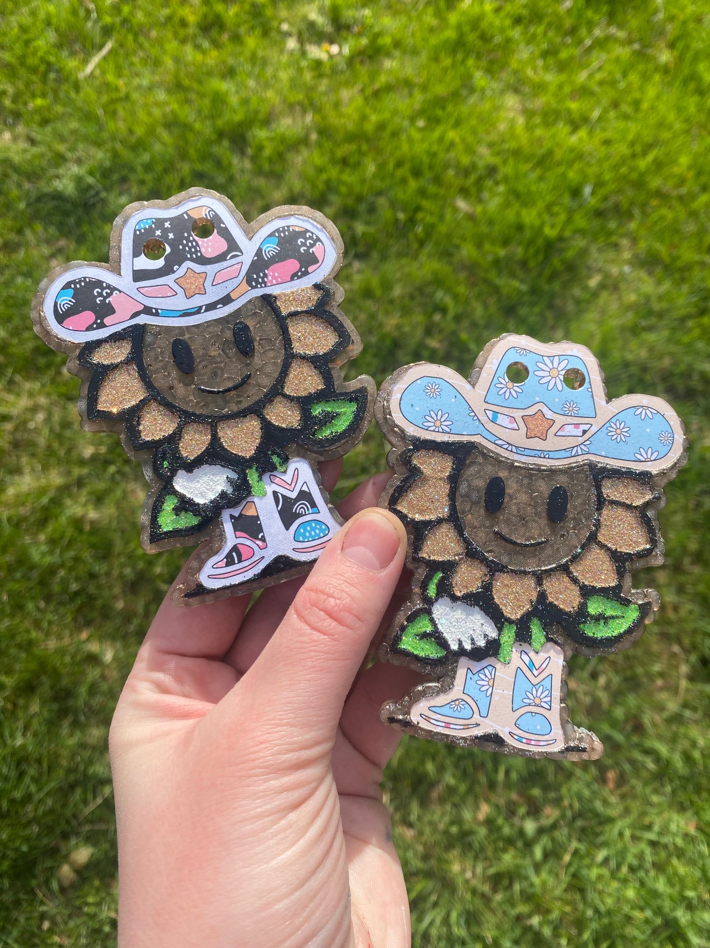 retail by hales (cowboy sunflower with boots )