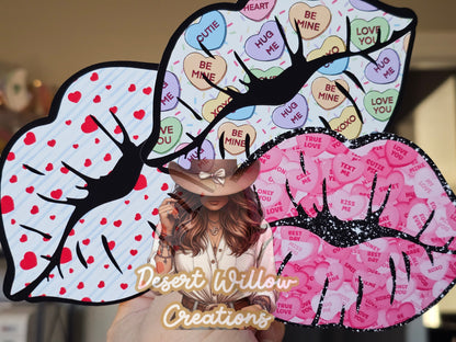 outlined lips cardstock