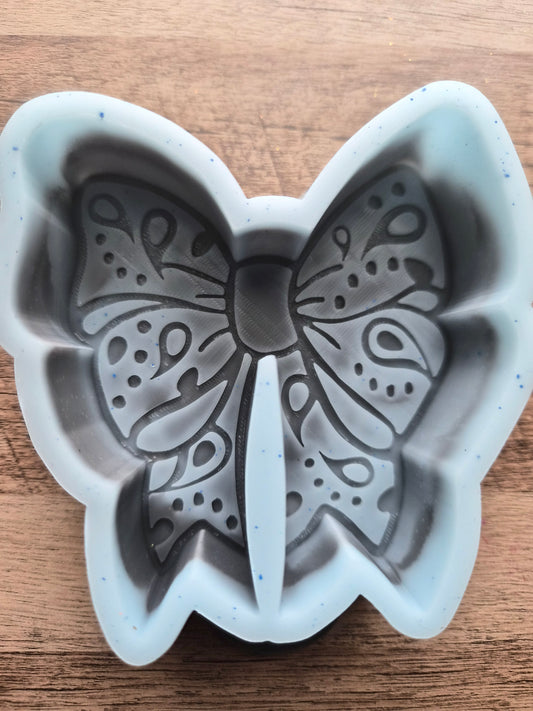 destash Pretty bow (brand new)